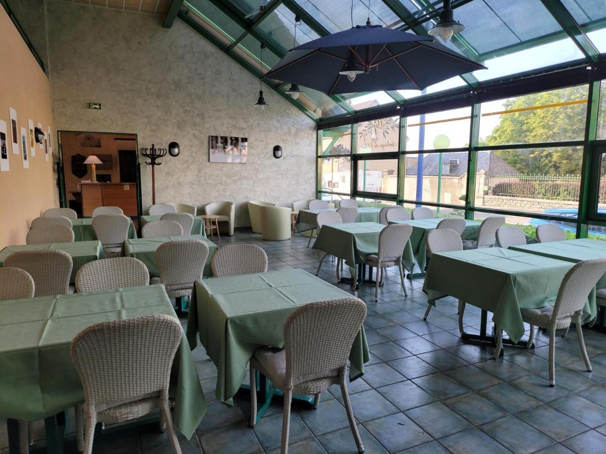 L'Auberge De L'Olive Dompierre-sur-Besbre Exterior photo