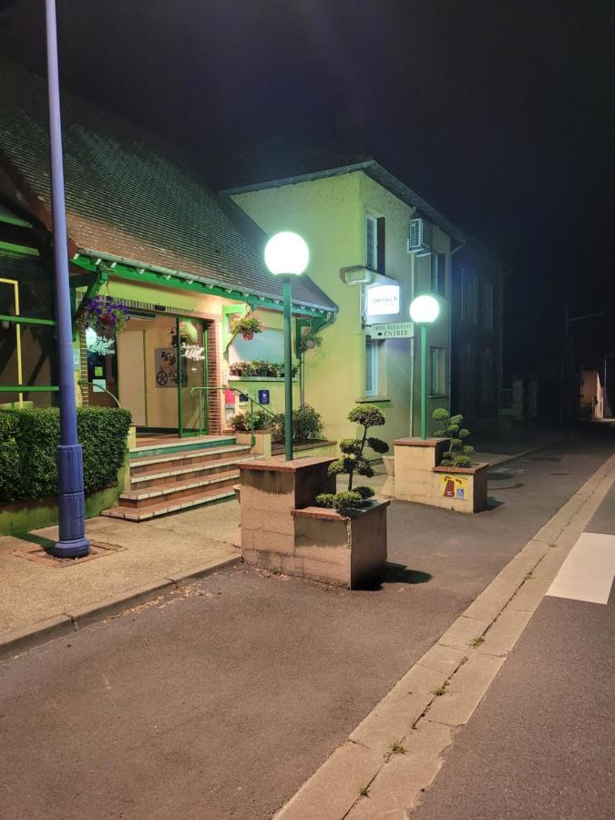 L'Auberge De L'Olive Dompierre-sur-Besbre Exterior photo